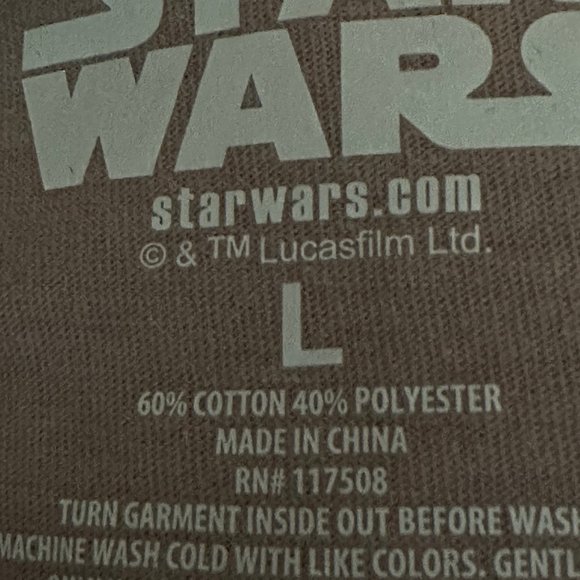 Star Wars Mandalorian women’s size L pink long sleeve cropped t-shirt Grogu - Picture 6 of 7